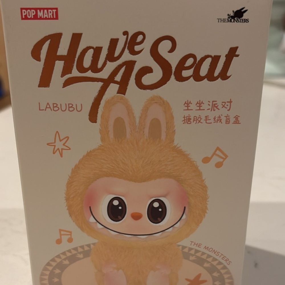 Labubu Have a Seat ”Sisi”